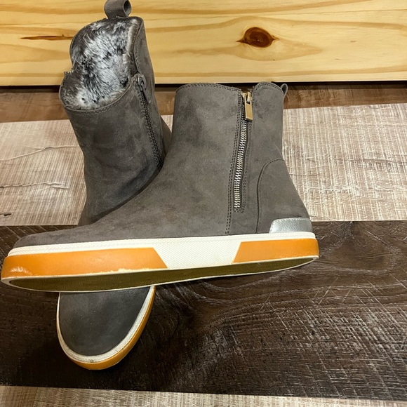 Women’s Boots Size 9.5 Target A New Day - Picture 1 of 4